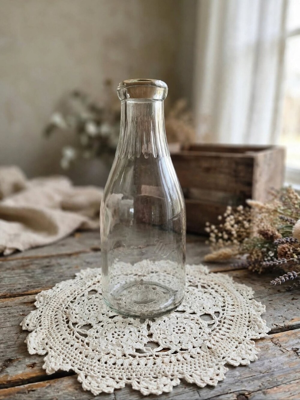 Vintage Union Milk Co. Ltd. Calgary Glass Milk Bottle with Cap